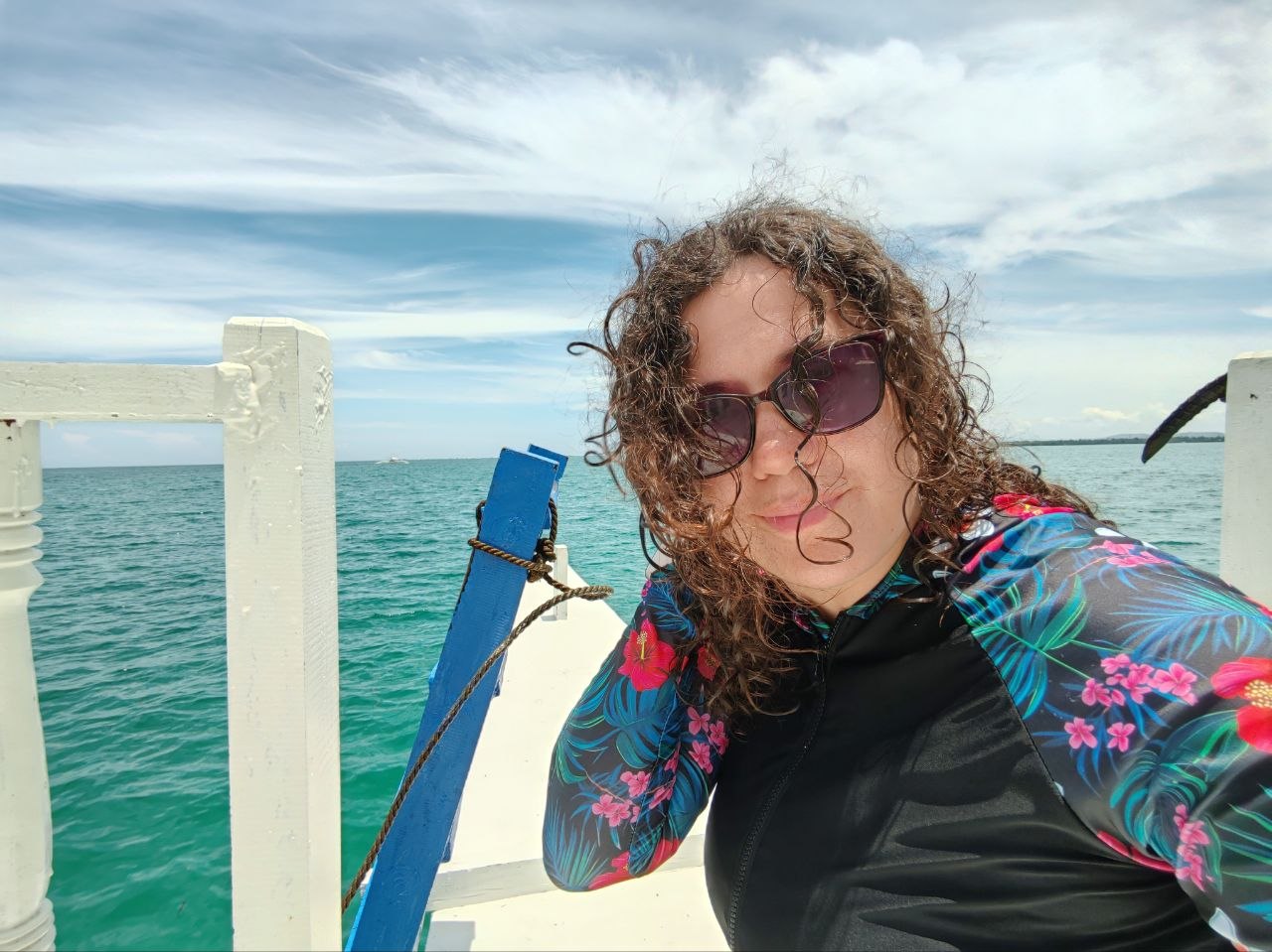 Ирина на лодке — ветер, бирюзовое море, birthday island hopping